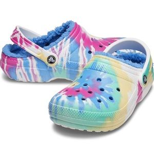 Crocs • Tie Dye Fuzzy Lined Clogs